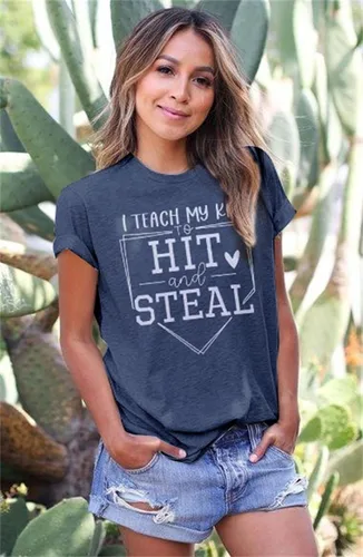 Miniatura 5 de VILOVE Camiseta de béisbol con texto en inglés "I Teach My Kids to Hit and Steal", camiseta de béisbol para mamá, camiseta de béisbol con corazón