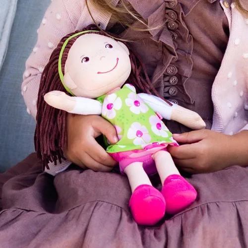 Miniatura 2 de HABA Coco - Muñeca de bebé suave de 12 pulgadas con pelo castaño, cara bordada, vestido verde extraíble, diadema a juego, lavable a máquina, 18