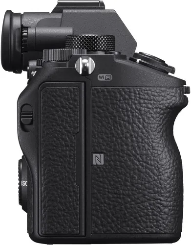 Miniatura 8 de Sony Cámara sin espejo a7 III (ILCE7M3/B) + lente Sony FE de 0.945-2.756 in + tarjeta de 64 GB + kit de filtro + bolsa + batería compatible
