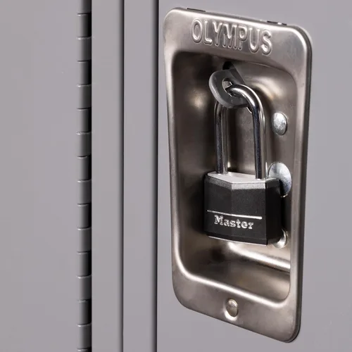 Miniatura 6 de Master Lock Cerradura de aluminio cubierta negra, cerradura de armario de gimnasio con llave, candado al aire libre con grillete largo para puertas