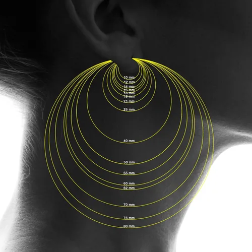 Miniatura 5 de Aretes de aro rellenos de oro amarillo de 14 quilates (2.165 in).