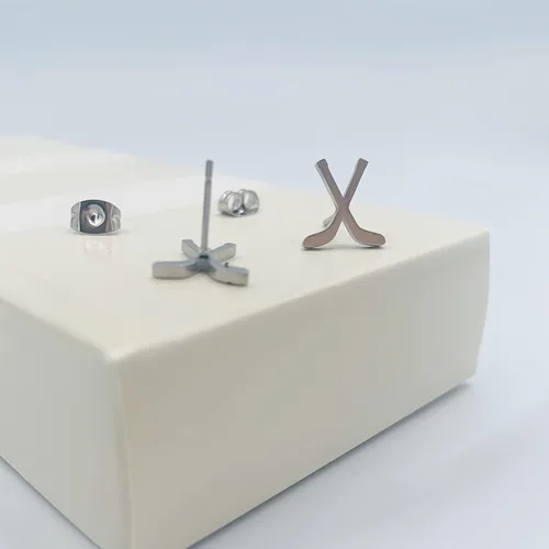 Miniatura 5 de Aretes de fútbol para mujereshombres, fútbol, béisbol, patinaje sobre hielo, hockey, aretes de acero inoxidable, aretes de béisbol, softball, aretes