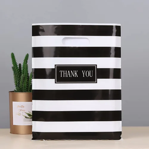 Miniatura 2 de 100 bolsas grandes de plástico troqueladas con asa de 16 x 18 pulgadas, diseño de rayas blancas y negras, para compras, boutiques, fiestas, 100