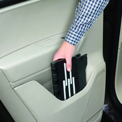 Miniatura 4 de North American Health + Wellness Escalón plegable portátil, taburete antideslizante de 4 pulgadas con asa, negro