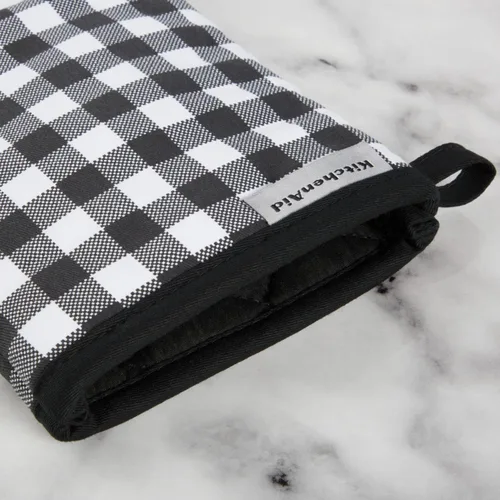 Miniatura 3 de KITCHENAID Juego de 2 manoplas de horno Gingham, negro mate, 7 x 13 pulgadas
