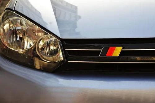 Miniatura 5 de iJDMTOY (1) insignia emblema de la bandera alemana adaptable a la parrilla delantera de autos alemanes, por ej.: Audi, BMW, Mercedes, Porsche