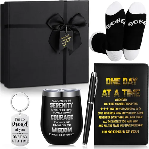 Miniatura 13 de Reallnaive 6 Piezas Regalo de Bourbon para Hombres Regalos Divertidos para Amantes del Whisky 355 ml Taza de Acero Inoxidable Calcetines Llavero