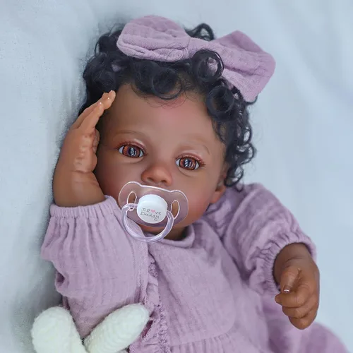 Miniatura 8 de WOOROY Muñecas Realistas Reborn Baby Dolls Niña Negra – Muñeca Afroamericana Recién Nacida de 18 Pulgadas, Cuerpo de Tela Suave Hecho a Mano