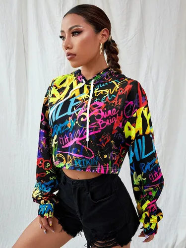 Miniatura 3 de OYOANGLE Sudadera corta con capucha para mujer, manga larga, estampado de grafiti, sudadera con capucha