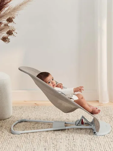 Miniatura 5 de BabyBjörn Bouncer Balance Soft, Marco Gris Claro, Malla, Gris Beige/Blanco (005144US)