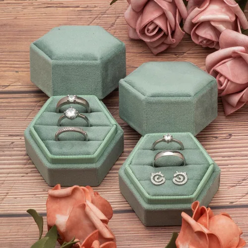 Miniatura 5 de Caja hexagonal para anillos de terciopelo con 3 ranuras para ceremonia de boda, propuesta, compromiso, cumpleaños (verde salvia)
