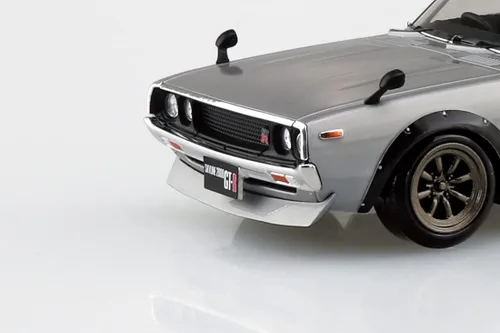 Miniatura 7 de Aoshima Nissan C110 Skyline GT-R Custom Silver 1:32 Kit de modelo a escala 1:32