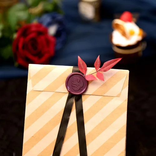 Miniatura 6 de UNIQOOO - Barras de cera para sello de pistola de pegamento tono joya rubí marsala rojo para sello de cera - Ideal para invitaciones de boda, sobres