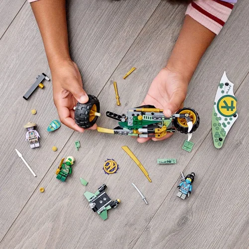 Miniatura 6 de LEGO NINJAGO - Kit de construcción Lloyd’s Jungle Chopper Bike 71745; juguete de bicicleta ninja con las minifiguras NINJAGO Lloyd y NYA, nuevo 2021