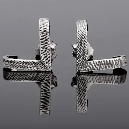 Miniatura 11 de Emmanuela - Aretes de aro texturizados en forma de V, plata de ley 925 chapada en oro, estilo minimalista, moderno, sexy, hipoalergénicos y sin