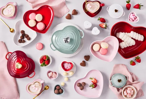 Miniatura 5 de Le Creuset Gres Mini Cocotte Redondo, 8oz., Peche con Perilla de Corazón Oro