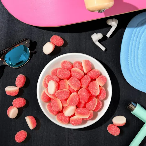 Miniatura 6 de Trolli Strawberry Puffs, Dulces de Gomitas de Fresa Ácidas, Bolsas de 4.25 onzas (Paquete de 12)