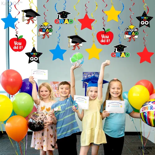 Miniatura 8 de KatchOn, 30 espirales colgantes de graduación de jardín de infantes, sin bricolaje Coloridas graduaciones preescolares para decoraciones