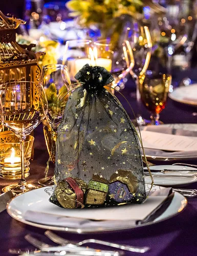 Miniatura 5 de Jexila 100 bolsas de regalo de organza negra de 4 x 6 pulgadas, pequeñas bolsas de malla con cordón, bolsa de joyería de Halloween, bolsa de regalo