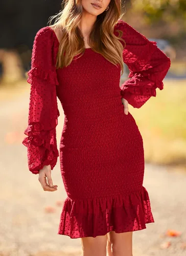 Miniatura 5 de PRETTYGARDEN Vestido corto ajustado fruncido para mujer, manga larga, cuello cuadrado, lunares suizos, volantes, vestido elegante de sirena
