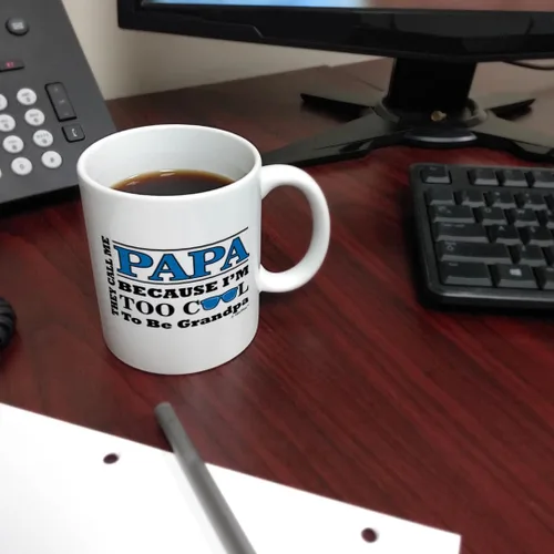 Miniatura 6 de ThisWear Regalo del Día del Padre para Papa Too Cool to Be a Grandpa Gafas de sol Regalo de 11 oz Taza de café de cerámica 11oz - Papa