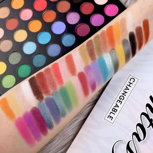 Miniatura 3 de UCANBE Paleta de maquillaje de ojos altamente pigmentada, paleta de sombra de ojos metálica mate brillante de larga duración, mezclable