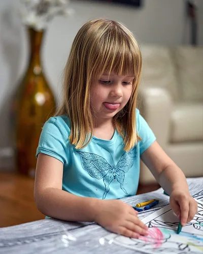 Miniatura 5 de CrayonKing 3,000 crayones a granel (750 piezas de rojo, verde, azul y amarillo) – No se empaquetan en bolsa de plástico. No tóxicos, perfectos