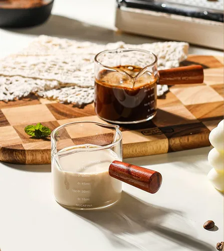 Miniatura 5 de Taza medidora de café expreso y vaso de chupito de espresso con mango de madera y boquilla doble como accesorios para café, leche y salsa de miel