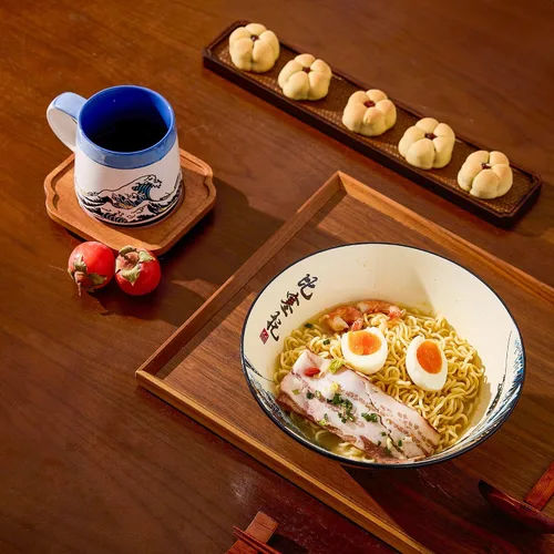 Miniatura 6 de BICETTO Juego de cuencos japoneses para ramen con gran diseño de ola, cuencos de cerámica grandes de 60 onzas, cucharas, palillos para ramen, Pho