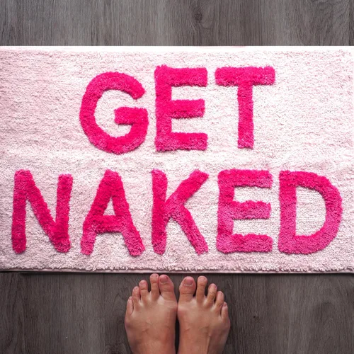 Miniatura 10 de Evovee Alfombra de baño de 20 x 31.5 pulgadas, divertida y bonita, alfombra de baño con texto "Get Naked", divertida decoración de baño, divertida