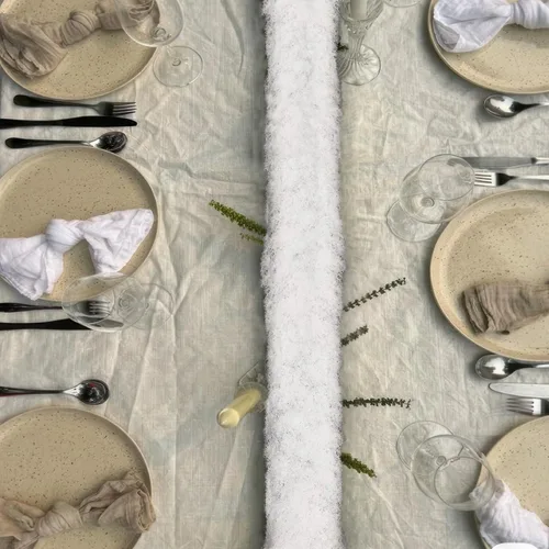Miniatura 4 de 2 Rollos de Camino de Mesa de Musgo Falso para Decoración 4" x 47" Musgo Artificial para Plantas de Interior Hierba Blanca Falso para Macetas