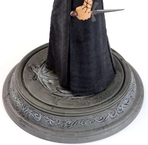 Miniatura 6 de Dark Horse Comics The Witcher (Netflix): Figura de Yennefer, multicolor