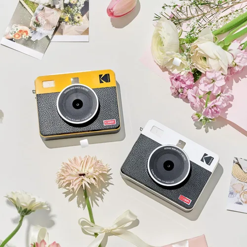 Miniatura 11 de KODAK Mini Shot 3 Cámara digital instantánea retro de 3 x 3 pulgadas e impresora fotográfica, 38 hojas, cámara de impresión portátil 2 en 1, Amarillo