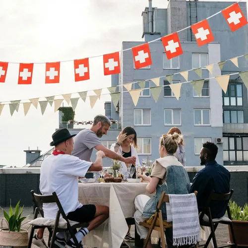 Miniatura 7 de Bandera suiza, bandera suiza, pequeña cadena de banderas suizas, mini banderas suizas, utilizada para fiestas, escuela, eventos deportivos
