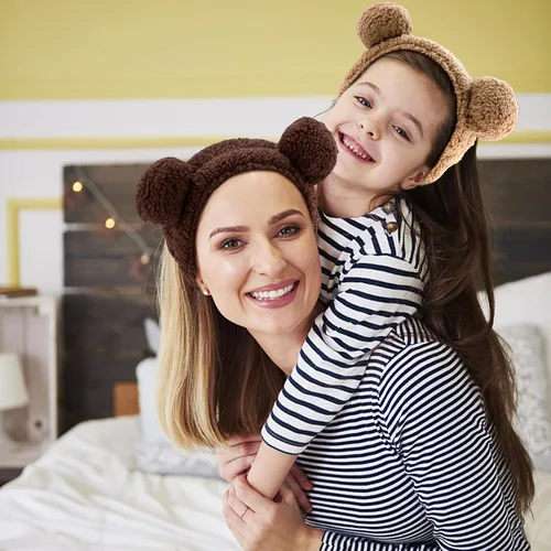 Miniatura 4 de YISSION 2 diademas de spa con orejas de oso, banda antideslizante para lavado de cara, maquillaje, cuidado de la piel, diadema facial, banda