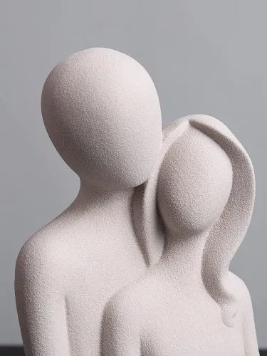 Miniatura 5 de HYFAN Estatua de amor abrazando pareja cerámica decoración romántica adorno figura regalo escultura significativa para dormitorio, hogar, oficina