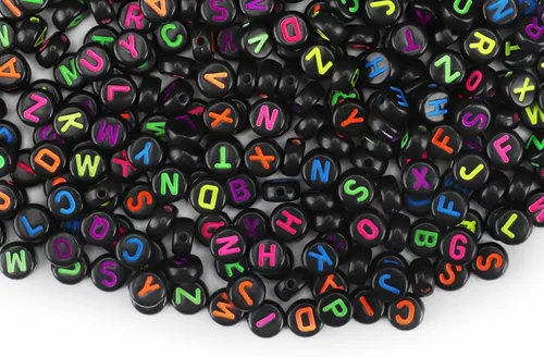 Miniatura 11 de SUTOUG 1000 cuentas de letras coloridas para enhebrar, cuentas redondas acrílicas de 0.15 x 0.27 pulgadas para hacer joyas DIY, manualidades
