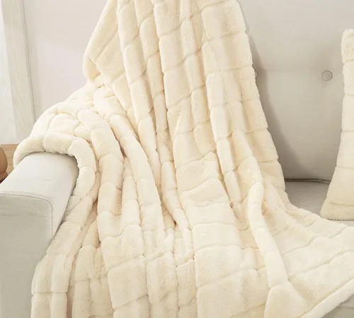 Manta de piel sintética, felpa suave de doble cara, elegante decoración cálida a rayas para cama, sofá y silla (individual/crema)