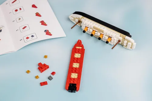 Miniatura 8 de Brick Loot Titanic - Juego de construcción – Kit de modelo de barco compatible con LEGO de 217 piezas, mini ladrillos de bricolaje 3D rompecabezas
