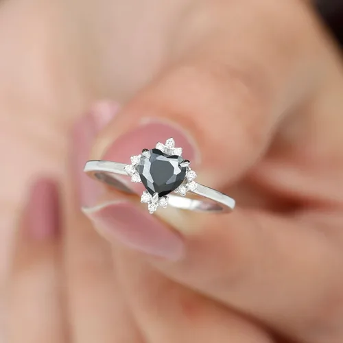 Miniatura 7 de Anillo de promesa de ónix negro con forma de corazón certificado con moissanita 1 pieza Calidad AAA