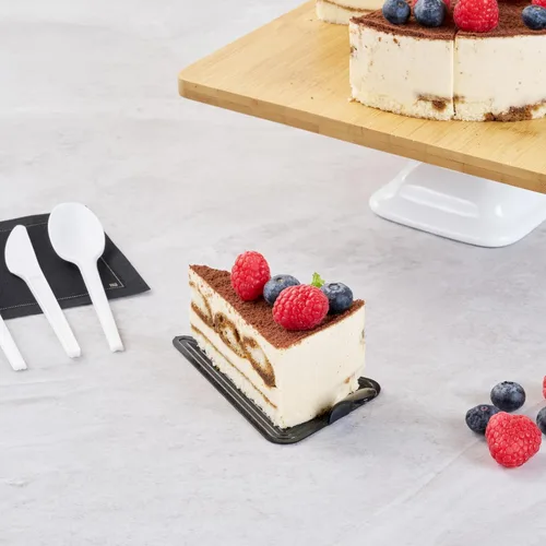 Miniatura 11 de Restaurantware Tablas para pasteles de 4.5 x 3 pulgadas, 100 bandejas triangulares de postre, ligeras con asa, tableros de repostería de plástico