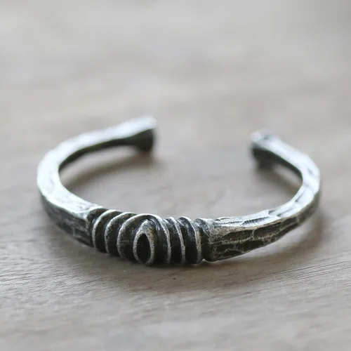 Miniatura 6 de HAQUIL Antique Viking Cuff Bracelet for Men and Women