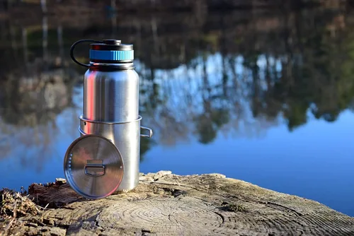 Miniatura 7 de Botella de agua de acero inoxidable Gearland con taza de camping anidada y tapa para bolsa de evacuación, equipo de supervivencia en la naturaleza