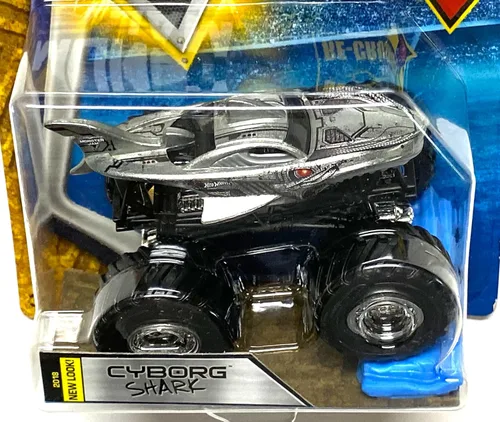 Miniatura 5 de Hot Wheels Monster Jam 2018 Creatures Cyborg Shark (con coche re-aplastable) escala 1:64