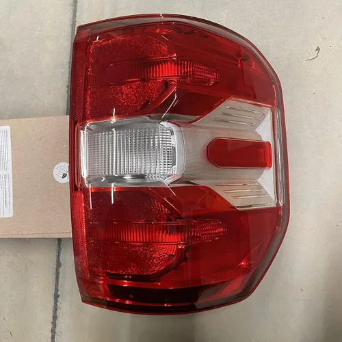 Miniatura 2 de Conjunto de lámpara trasera halógena Ford Maverick RH para pasajeros 21-23 NZ6Z13404A