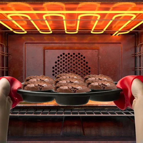 Miniatura 6 de YOLOPLUS+ Molde para magdalenas de hierro fundido pre-sazonado con guantes resistentes al calor, 11.2 pulgadas, 7 tazas de bandeja para galletas