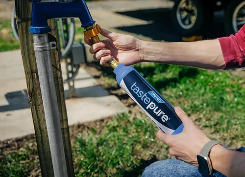 Miniatura 8 de Camco Tastepure - Filtro de agua para autocaravana, filtro de agua avanzado en línea con protector de manguera flexible, filtración GAC y KDF