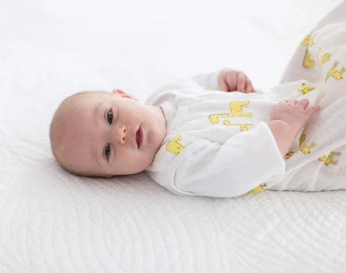 Miniatura 4 de SwaddleDesigns Saco de dormir de muselina zzZipMe para bebé niño y niña, manta portátil con cremallera de 2 vías Jirafas amarillas