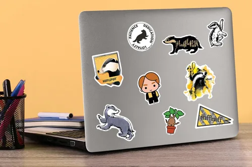 Miniatura 5 de Harry Potter Hufflepuff Theme - Calcomanías de vinilo de 50 unidades – Crestas de casa, símbolos de tejón y diseños de personajes para laptop