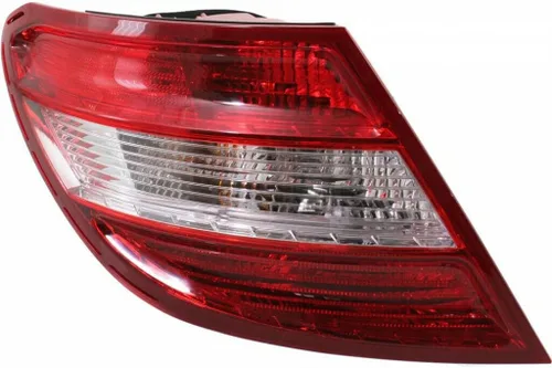 KarParts360 Para Mercedes-Benz C300/C350 2008 2009 2010 2011 Luz trasera lateral del conductor | W204 | 2049068302 | MB2800129